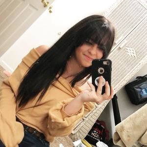 Meet your Posher, Olivia